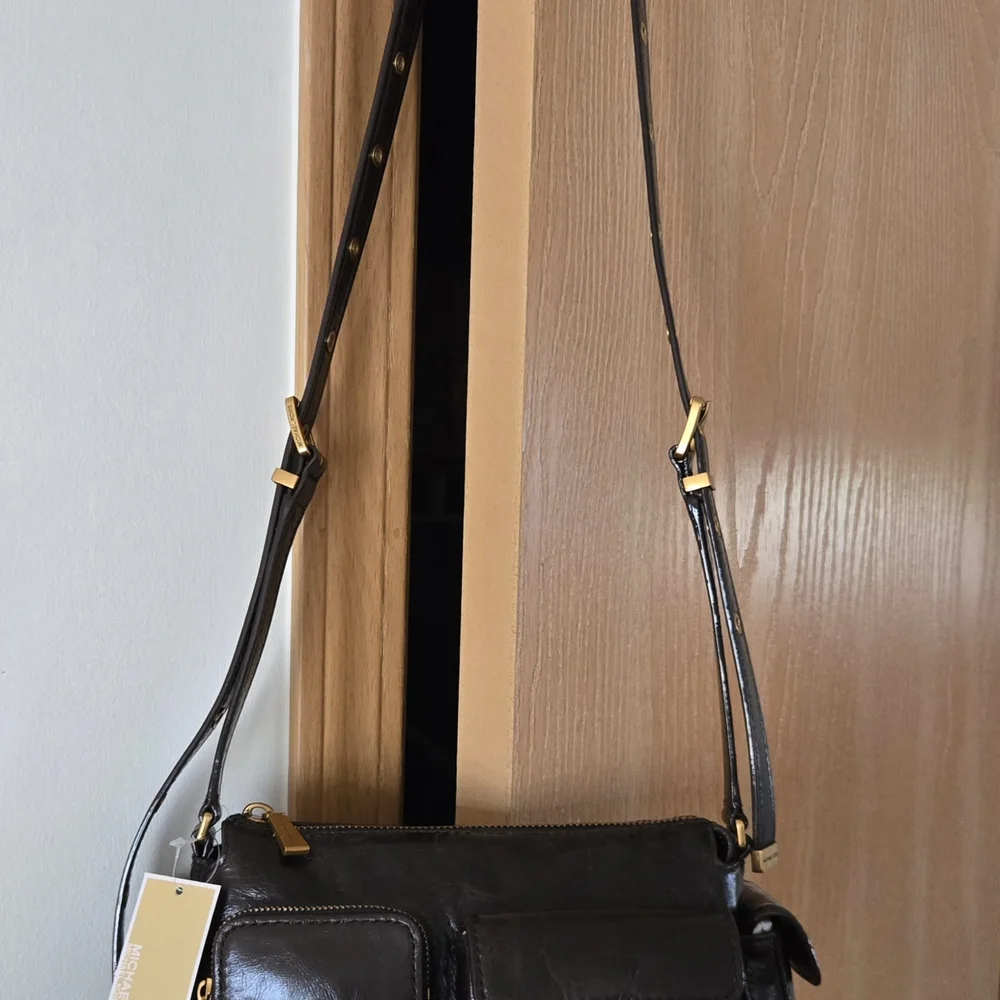 Michael Kors Dakota Small Convertible Pocket Crossbody in Chocolate. NWT